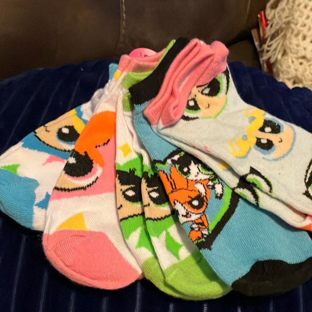 Power puff girls, five piece socks, size 9 to 11